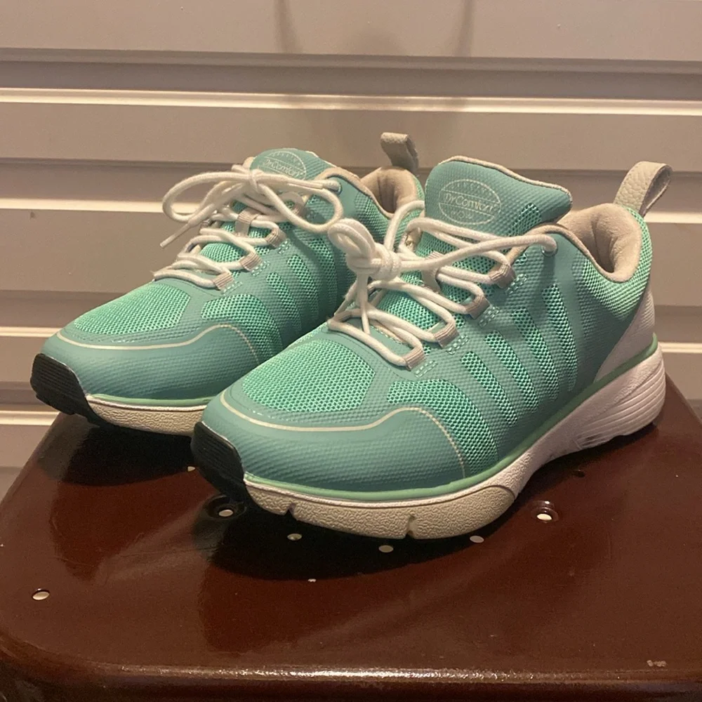 Dr. Comfort Shoes. Womenโs 9.5 - Picture 7 of 9